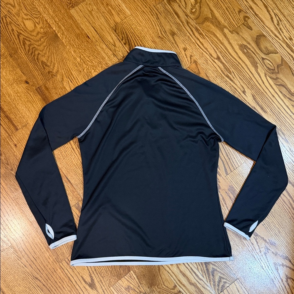 Women’s Carolina Panthers Quarterback Zip Shirt. Size Large. Like New Condition. - Picture 12 of 14